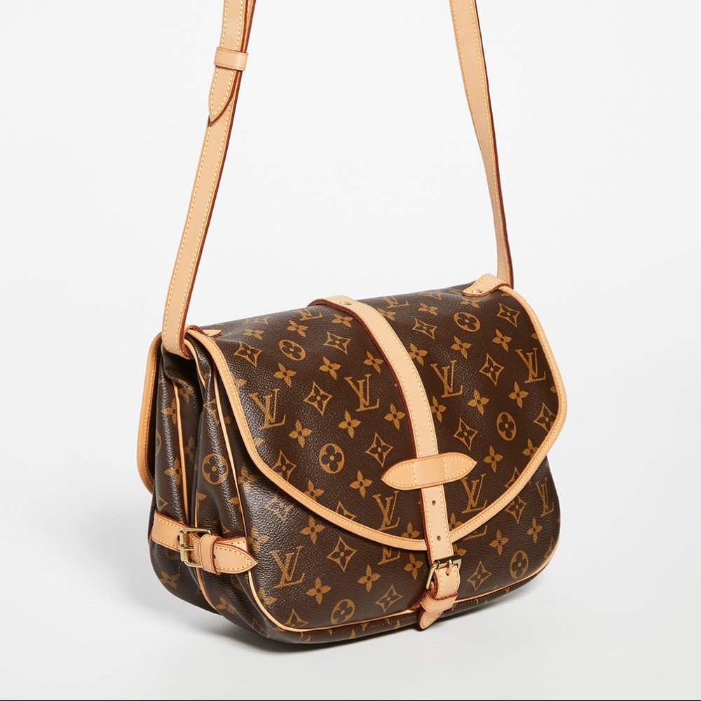 Luis Vuitton Saumur Crossbody Handbag